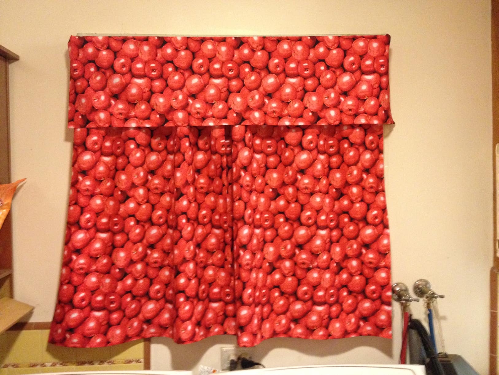 Apple Curtains